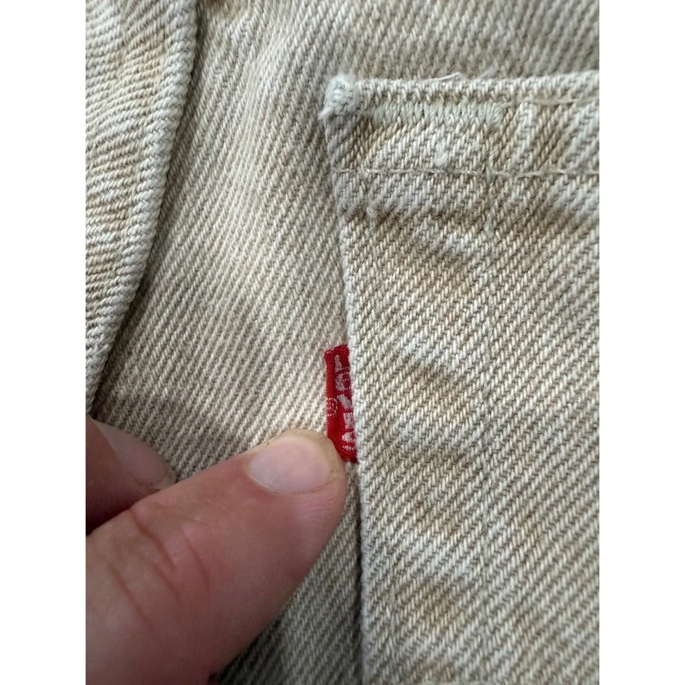 Vintage Levis 550 Relaxed Fit Tapered Leg Jeans Tan Made in USA Mens 33x32 1992